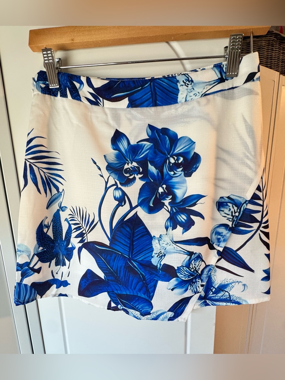 Commense White Mini Skirt with Bold Blue Floral Print